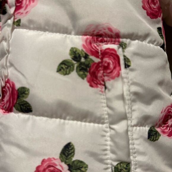 NWOT Little Me Infant Puffer Jacket w/ Roses Rose Size 12M - Picture 5 of 12